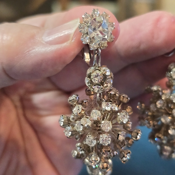 Elegant Crystal Drop Earrings Clip Ons 2.5" - Picture 6 of 12